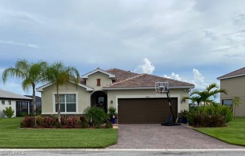 4028 E Hampton Cir, Alva, FL 33920 photo 1
