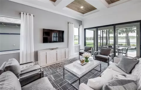 9802 Everglades Dr, Naples, FL 34120 photo 10