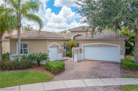 2007 Jacklin Ct, Naples, FL 34120 photo 1