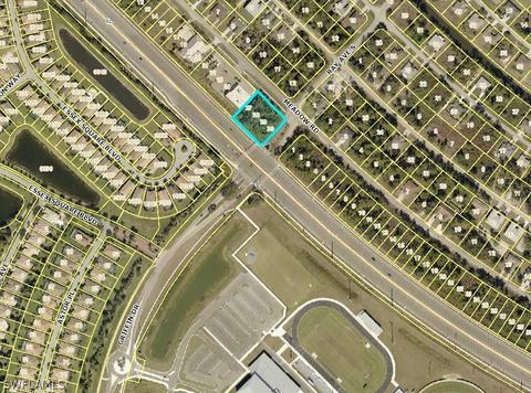 556 Meadow Rd, Lehigh Acres, FL 33973
