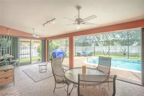 44 Wickliffe Dr, Naples, FL 34110 photo 14