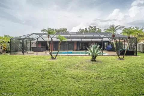 44 Wickliffe Dr, Naples, FL 34110 photo 22