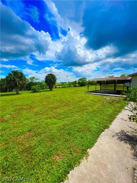 1423 Riverview Dr, Moore Haven, FL 33471 photo 8