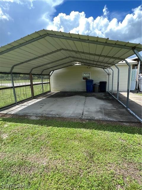 1423 Riverview Dr, Moore Haven, FL 33471 photo 3