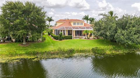 2642 Stonyhill Ct, Cape Coral, FL 33991