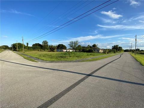 16861 1st St, Alva, FL 33920