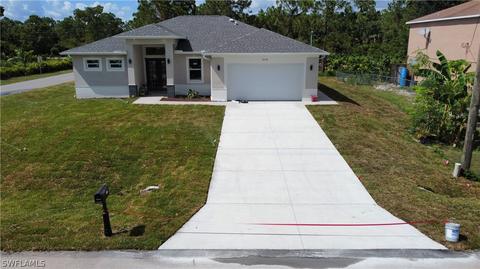 2518 15th St W, Lehigh Acres, FL 33971