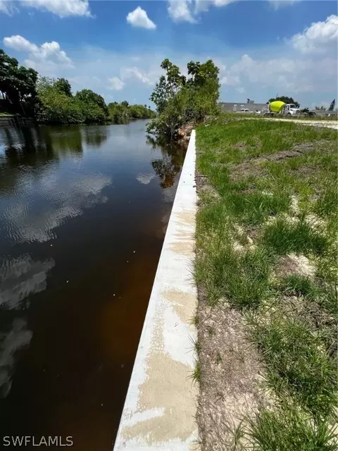 1106 NE 12th St, Cape Coral, FL 33909