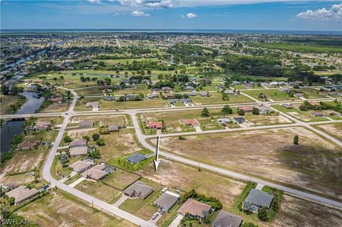 2260 NW 15th Ter, Cape Coral, FL 33993