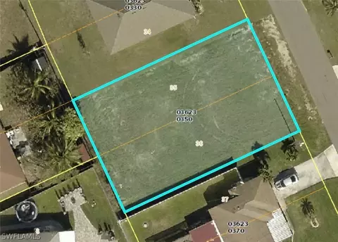 212 SW 10th Ave, Cape Coral, FL 33991