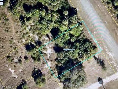 3034 NW Beechwood Cir, Labelle, FL 33935