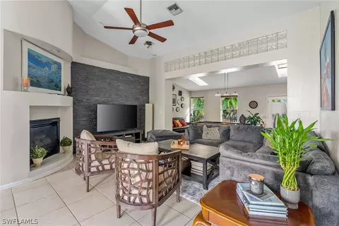 257 Kirtland Dr, Naples, FL 34110
