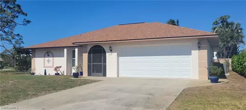 505 103rd Ave N, Naples, FL 34108