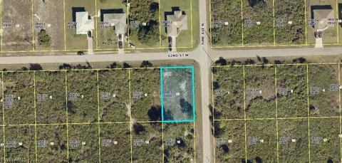 2901 62nd St W, Lehigh Acres, FL 33971