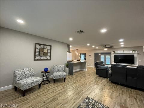 3905 Luzon St, Fort Myers, FL 33901