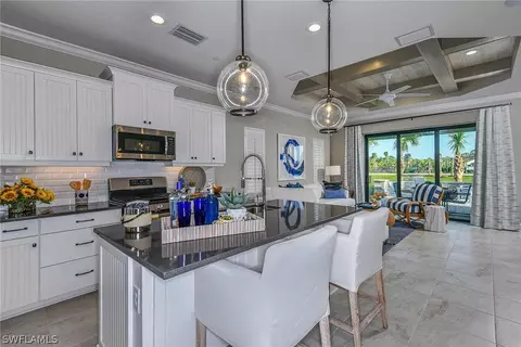 4625 Centaurus Cir, Naples, FL 34120 photo 2