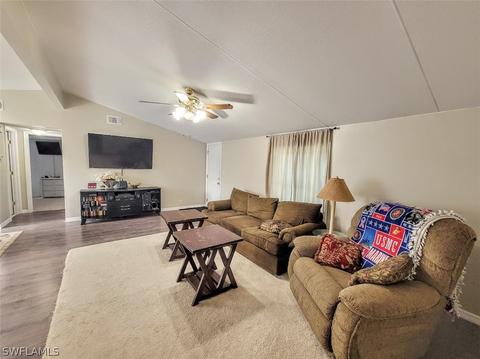 829 Sioux Ave, Labelle, FL 33935 photo 6