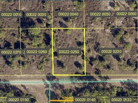 941 Elgin St, Lehigh Acres, FL 33974