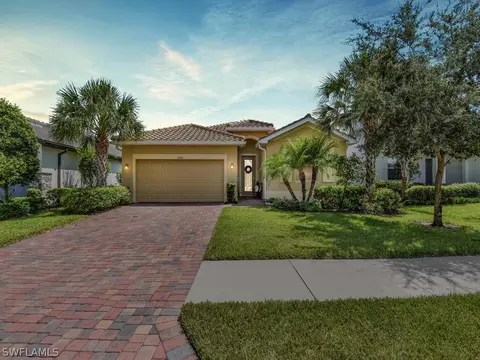 1972 Parson St, Naples, FL 34120 photo 2