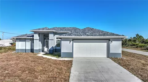 2800 54th St W, Lehigh Acres, FL 33971