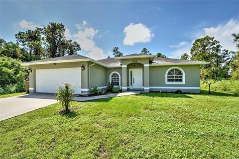 1236 Chrisholm St E, Lehigh Acres, FL 33974 photo 2