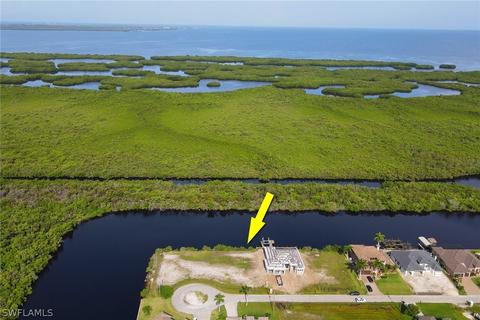 2828 NW 47th Ave, Cape Coral, FL 33993