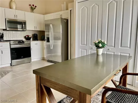 Undisclosed, Bonita Springs, FL 34135 photo 4