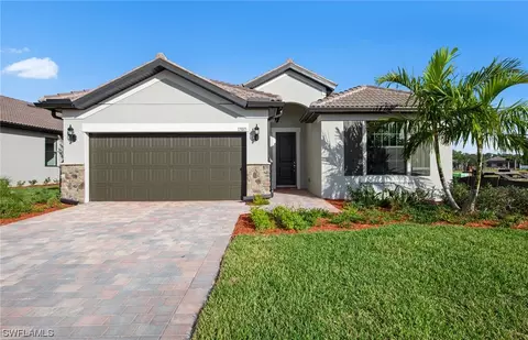 17015 Oakstead Dr, Alva, FL 33920