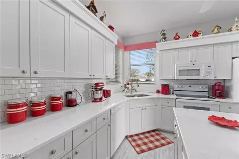 20660 Persimmon Pl, Estero, FL 33928 photo 5
