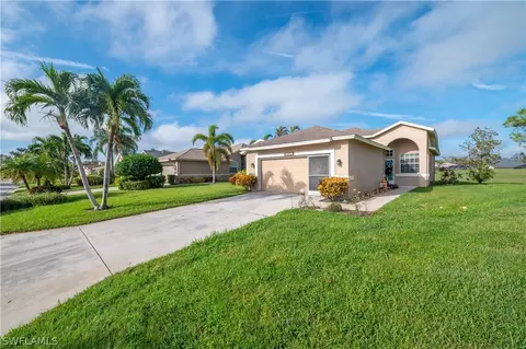 20660 Persimmon Pl, Estero, FL 33928 photo 1