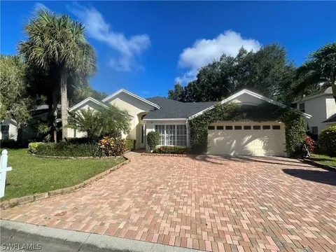 22009 Seashore Cir, Estero, FL 33928 photo 1
