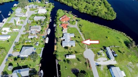 1101 E Anchor Ln, Moore Haven, FL 33471 photo 2