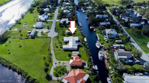 1101 E Anchor Ln, Moore Haven, FL 33471 photo 3