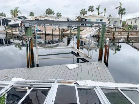 17881 Peppard Dr, Fort Myers Beach, FL 33931