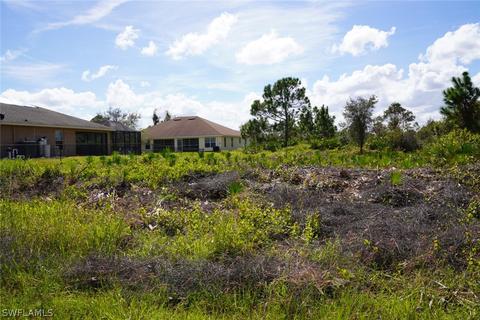 2713 56th St W, Lehigh Acres, FL 33971