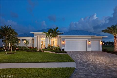 14354 Charthouse Cir, Naples, FL 34114