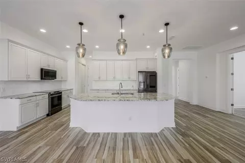4098 Raffia Dr, Naples, FL 34119 photo 6