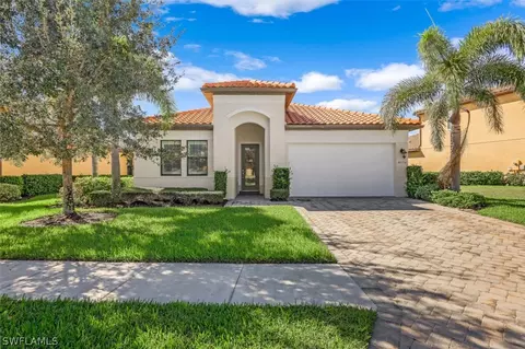 4098 Raffia Dr, Naples, FL 34119 photo 1