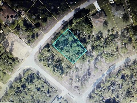 1026 Merry St E, Lehigh Acres, FL 33974