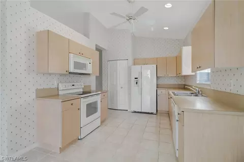 9373 Springview Loop, Estero, FL 33928 photo 10