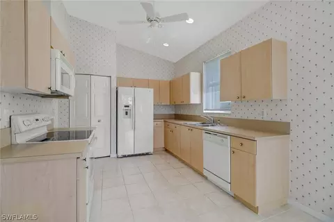 9373 Springview Loop, Estero, FL 33928 photo 11