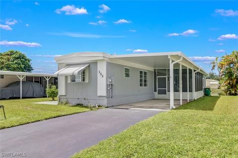 153 Cape Sable Dr, Naples, FL 34104