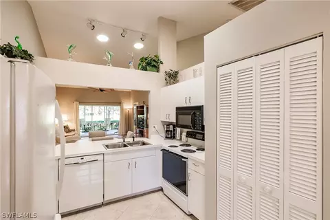 103 Lely Ct, Naples, FL 34113 photo 7