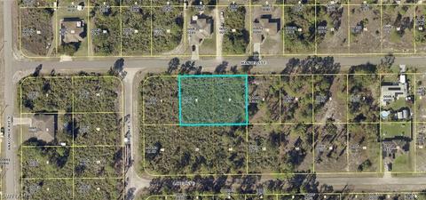 716 Manuel St E, Lehigh Acres, FL 33974