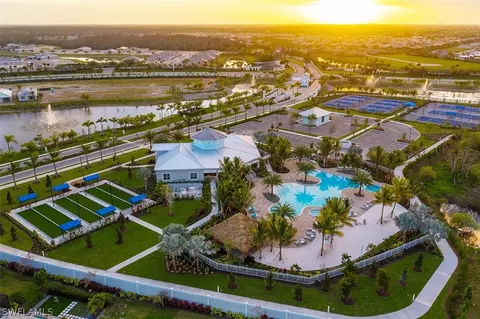 28231 Seasons Tide Ave, Bonita Springs, FL 34135