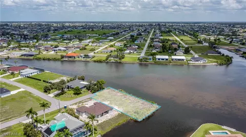 817 NE 5th Ave, Cape Coral, FL 33909