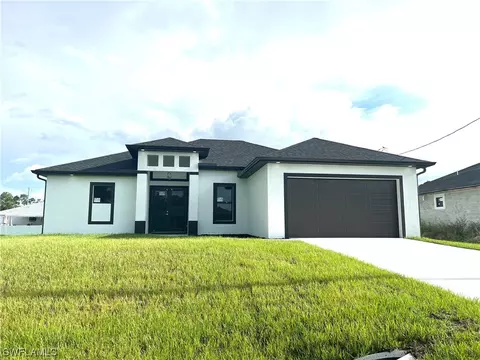 2605 4th St SW, Lehigh Acres, FL 33976