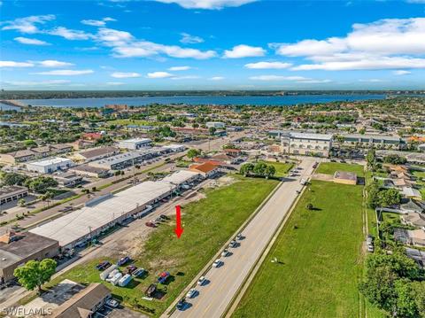 4507 SE 45134517 Se 15th Ave, Cape Coral, FL 33904