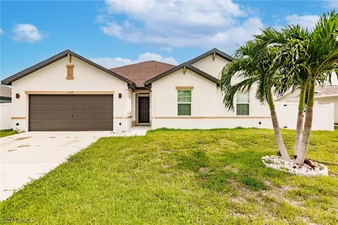 135 SW 31st St, Cape Coral, FL 33914