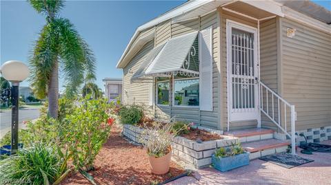 524 Misty Ln W, North Fort Myers, FL 33903